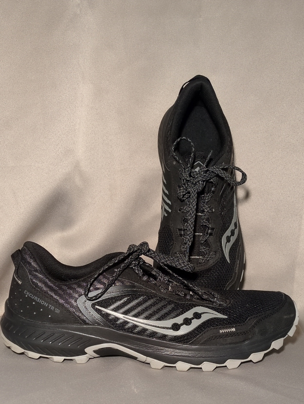 Saucony Black Trail Running Shoes with Light Gray Accents